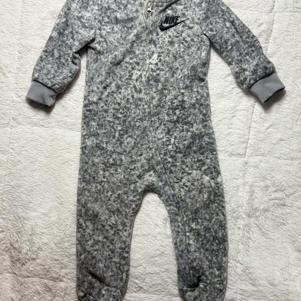 Nike Speckled Gray Kids 9mo Fleece Sleeper